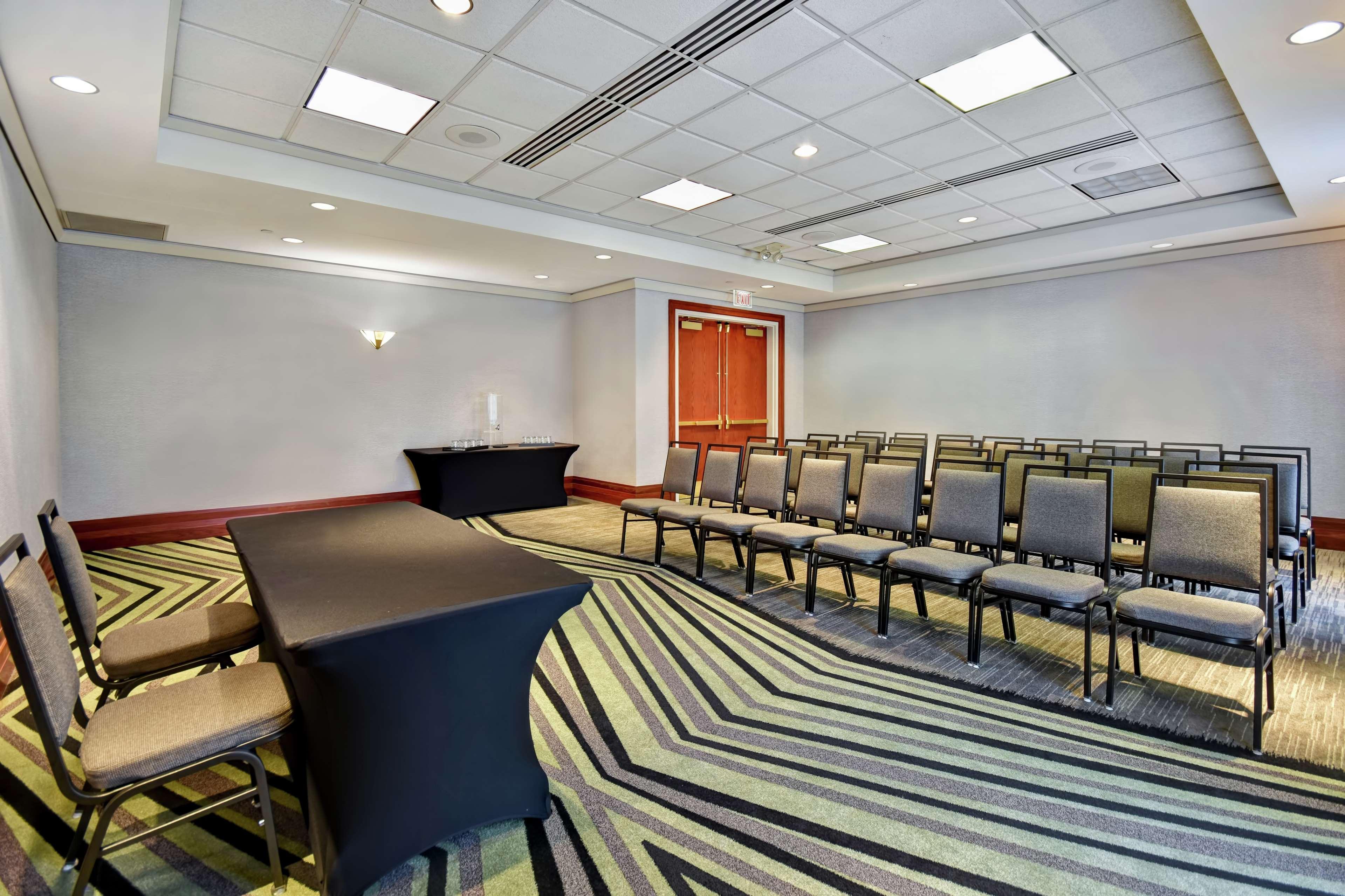 Embassy Suites Little Rock Eksteriør bilde