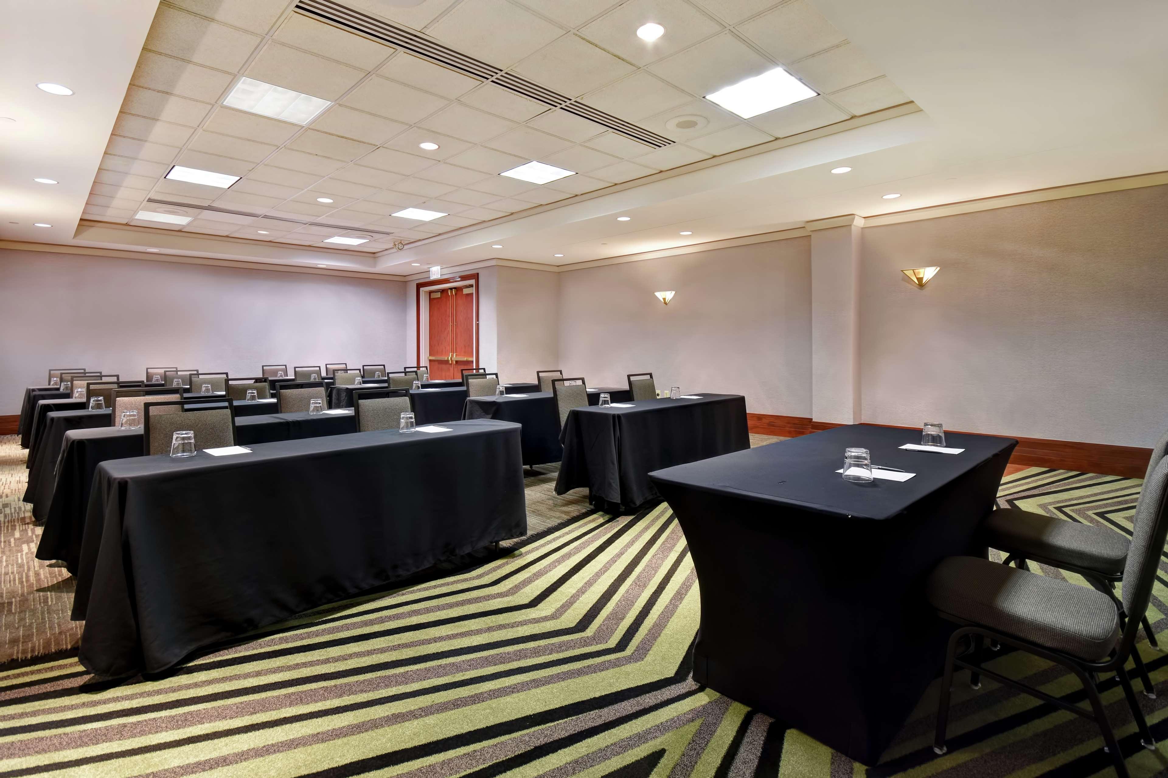 Embassy Suites Little Rock Eksteriør bilde